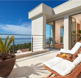3 bedroom villa with pool and sea views Hvar island sleeps 6